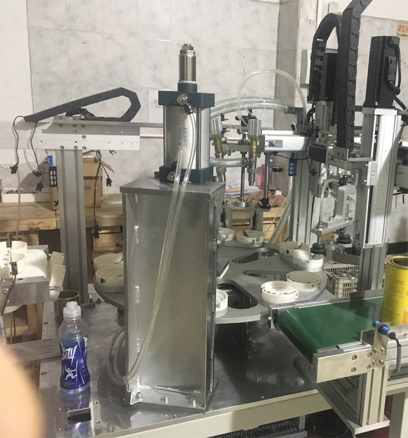 朝阳口红的生产流程离不开膏体黄色蜜桃网址网站